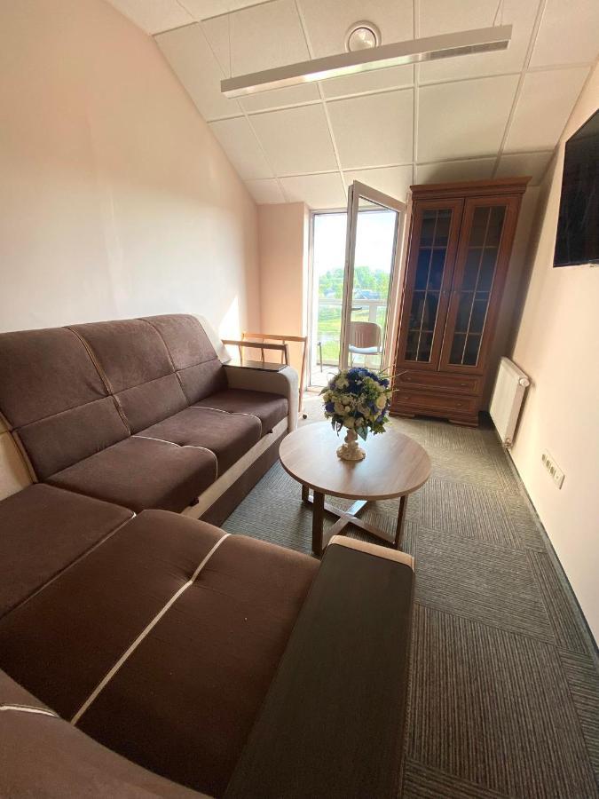Auberge de jeunesse Rezidencija "Prieplauka" à Alytus Extérieur photo